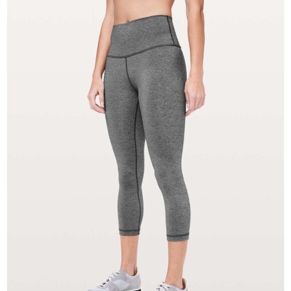 Lululemon Wunder Under Crop Luxtreme Heathered Black size 2 W6AW2S - Picture 1 of 5